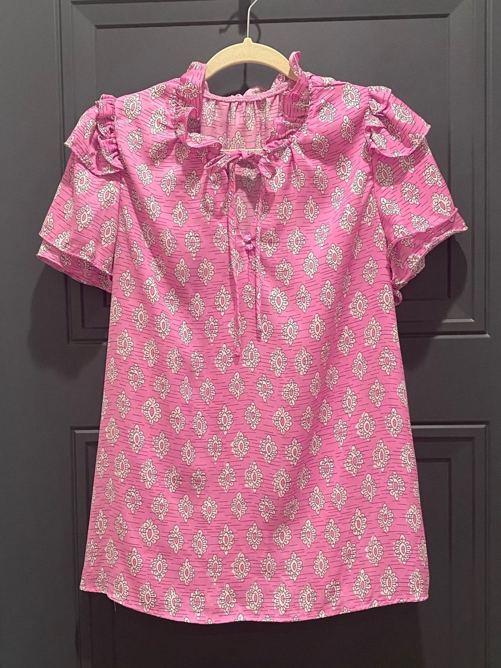 Women’s Pink Ruffle Neck Short-Sleeve Top